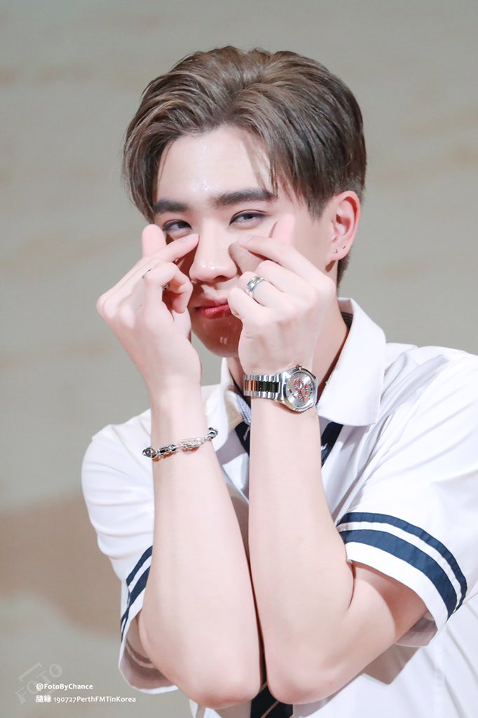 FotoByChance's tweet image. 190727 PerthFMTinKorea
@perthppe 可爱三连拍 小🐯在线向你索命
#พวกของเจื๋อ
#รอยยิ้มของชูครีม
#PerthTanapon
#PerthFMTinKorea