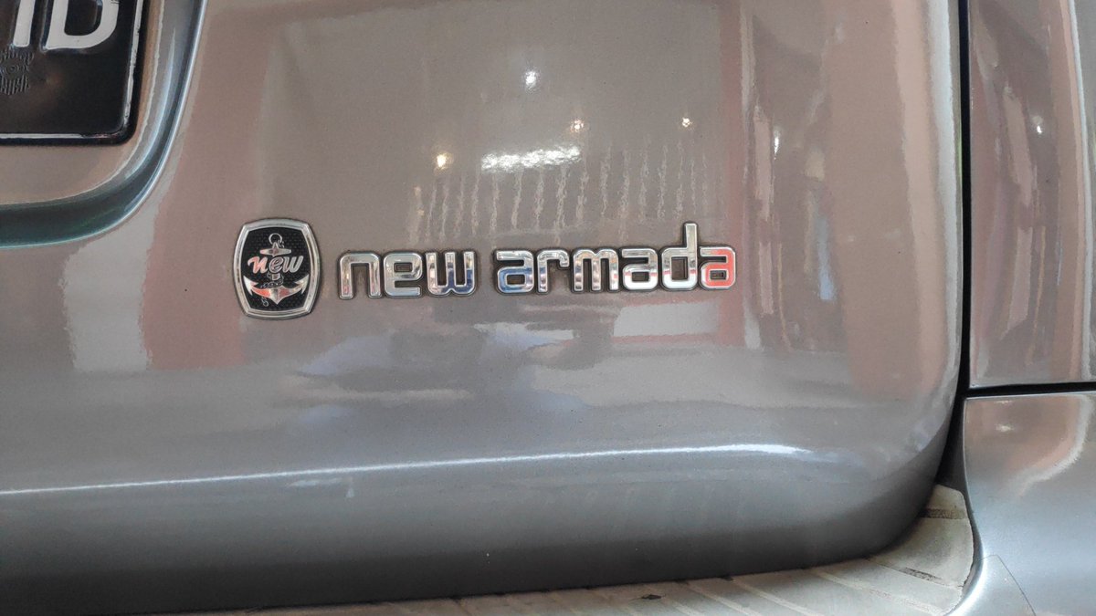 Impian 15 tahun lalu vs. Kini, ketika hidup adalah tentang semakin produktif

Then:
Usaha Produksi Es Lilin di termos es, target keuntungan dipakai beli Tamiya.
Now:
Usaha Produksi Brand Fashion, target keuntungan dipakai beli New Armada.