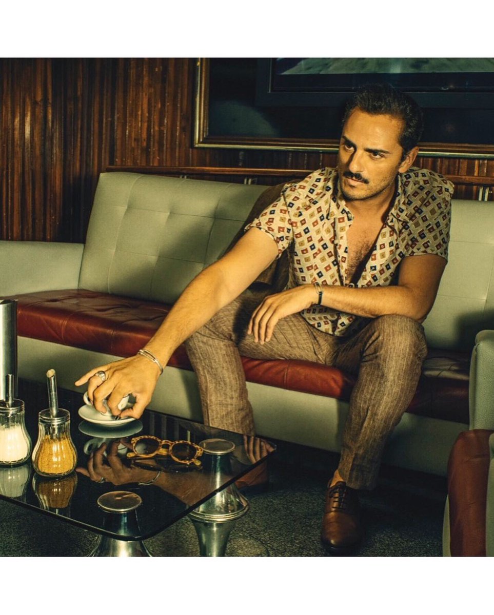 #AsierEtxeandia en el número de agosto de la revista #Elle. 
El 13 de septiembre estrena <a href="/sordolapelicula/">Sordo</a> . 
<a href="/asieretxeandia/">asier etxeandia</a> 
<a href="/elle_es/">ELLE España</a> 
📸Photo by <a href="/Aldabaldetrecu/">Juan Aldabaldetrecu</a>  
Realización: <a href="/SylviaMontoliu/">Sylvia Montoliu</a> 
#GarayTalent