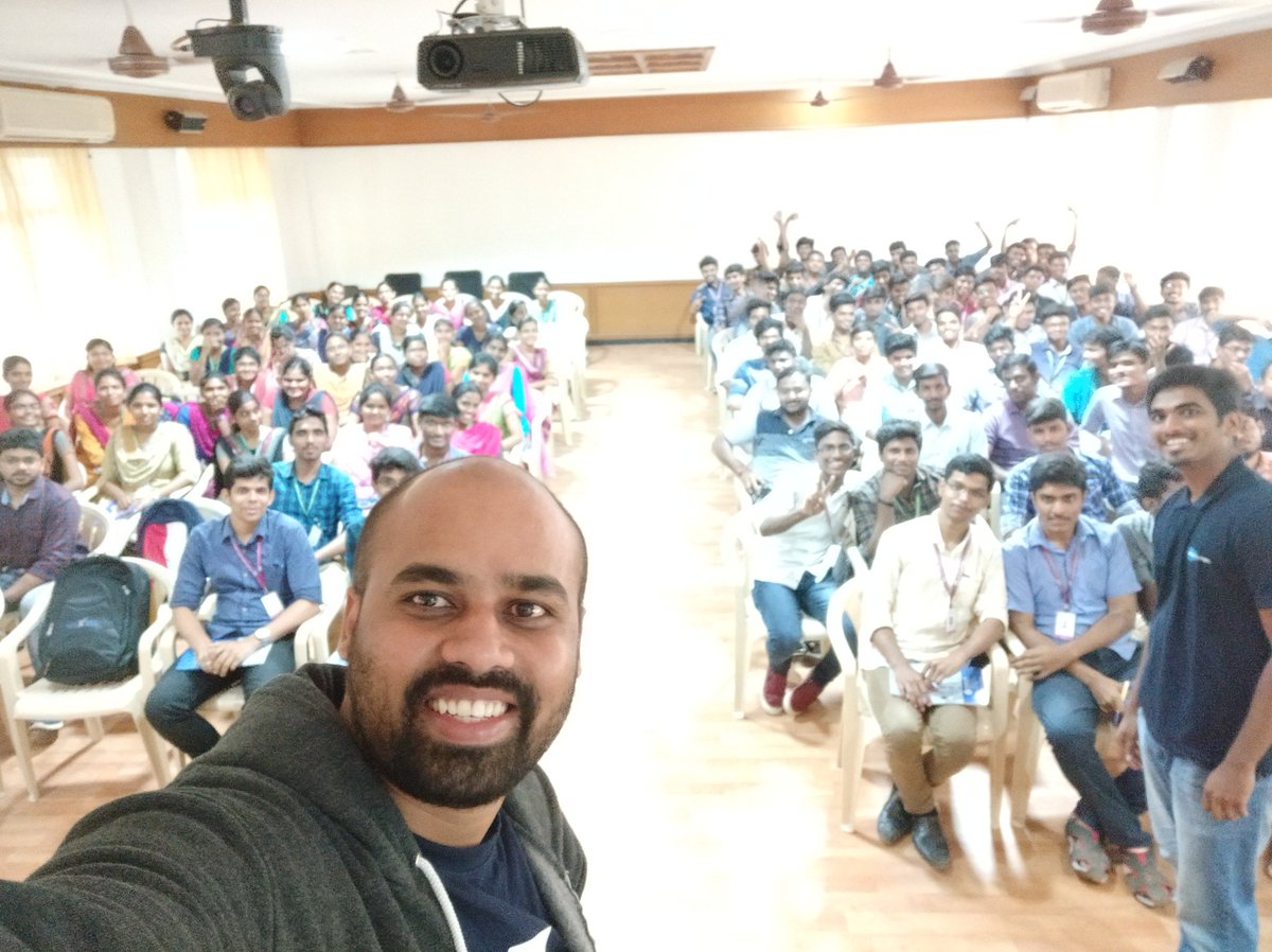 iKishorebt's tweet image. Woooooow 
Such a awesome students force somewhere in tier 3 city of Tamil Nadu and now I am proud to say they are the #trailblazers too 😍
Big thanks to @NaveenDhanaraj for inviting me 🤗