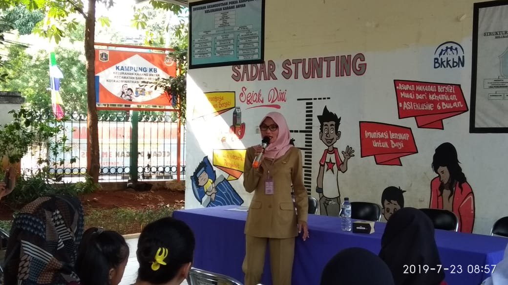 rptrakarangany2's tweet photo. Selasa 23, juli 2019. :Kegiatan ketahanan keluarga melalui pengasuhan anak yg  di buka langsung oleh ibu wiwi PLKB kel, karanganyar kec. sawah besar juga di hadiri oleh, Dr. maya. bpak aris Satpel KB. kec, sawah besar bapak ip PLKB, Mds dan para guru  PAUD
@Ermasuryani63 https://t.co/I3DtgrmONH