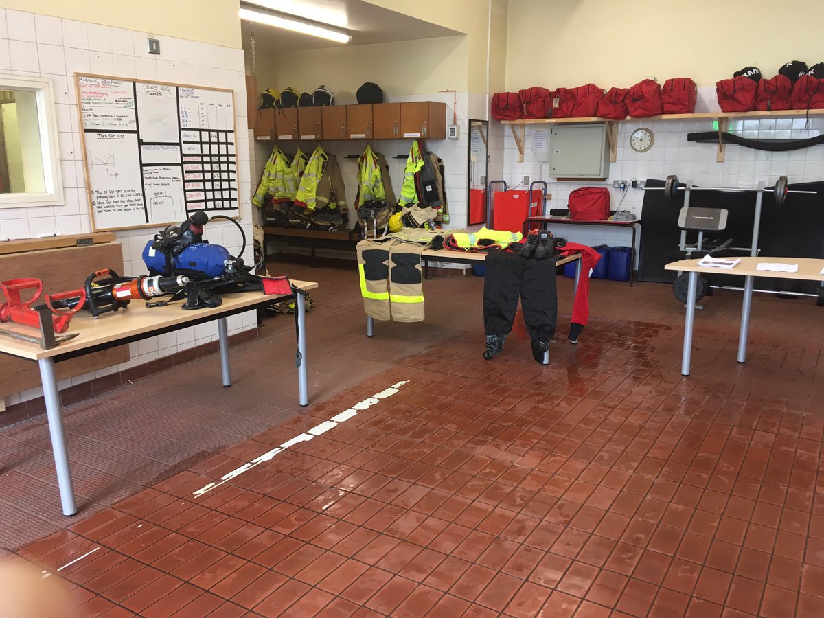 All ready for our ‘On Call’ recruitment event at Wesham Fire Station! Ever thought of being an On Call Firefighter and live or work within 5 minutes of Wesham Fire Station? Come down for a look around and find out more details 🚒🚒 **RECRUITING NOW**