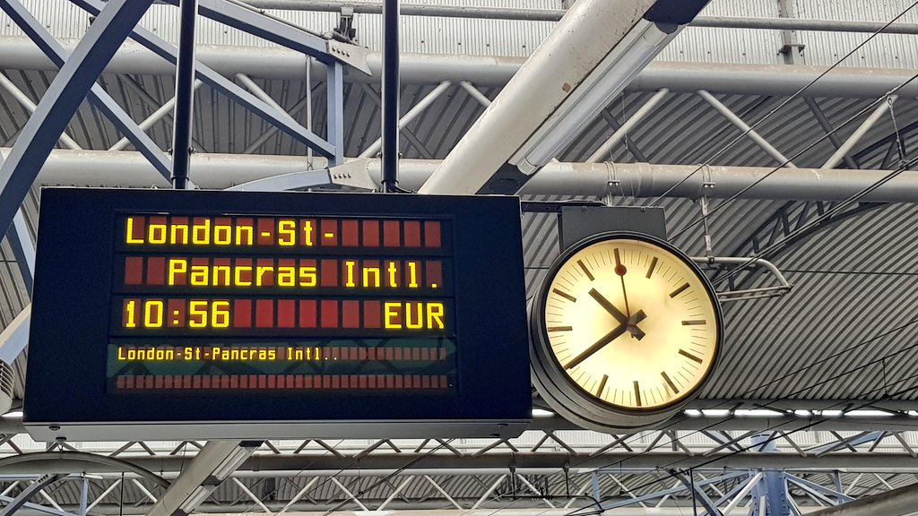 EurostarJustinp's tweet photo. Welcome on board the 10:56 to Lille and London. Frank and I are your Train Managers. Sorry for the late boarding this morning. The inbound train was delayed. We'll update you on our arrival time during the journey. Bon voyage! #ES9121 https://t.co/ddc1N7QDyK