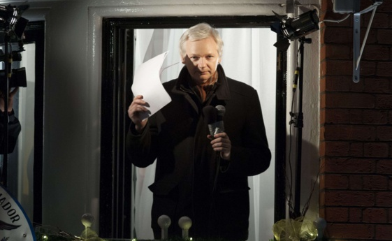 4thAnon's tweet photo. The US Military killed two journalist working for Reuters, Saeed Chmagh & Namir Noor-Eldeen, they killed the father of the van, Saleh Matasher Tomal & severely wounded his children. Julian Assange did not kill those innocent civilians the US government did. #WeAreAllAssange https://t.co/SI9gJqW5Jm