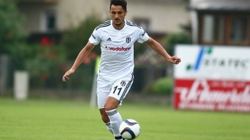 TMtr_news's tweet photo. Kasımpaşa, Beşiktaş ile sözleşmesi sona erdikten sonra bonservisini eline alan Mustafa Pektemek'i transfer etti.✅ ✍️2 yıllık sözleşme imzalayan 30 yaşındaki forvet, Kasımpaşa'nın Avusturya kampına katıldı.⚽️
#Kasimpasa #Pektemek #Transfermarkt https://t.co/bKUBVMqfEV