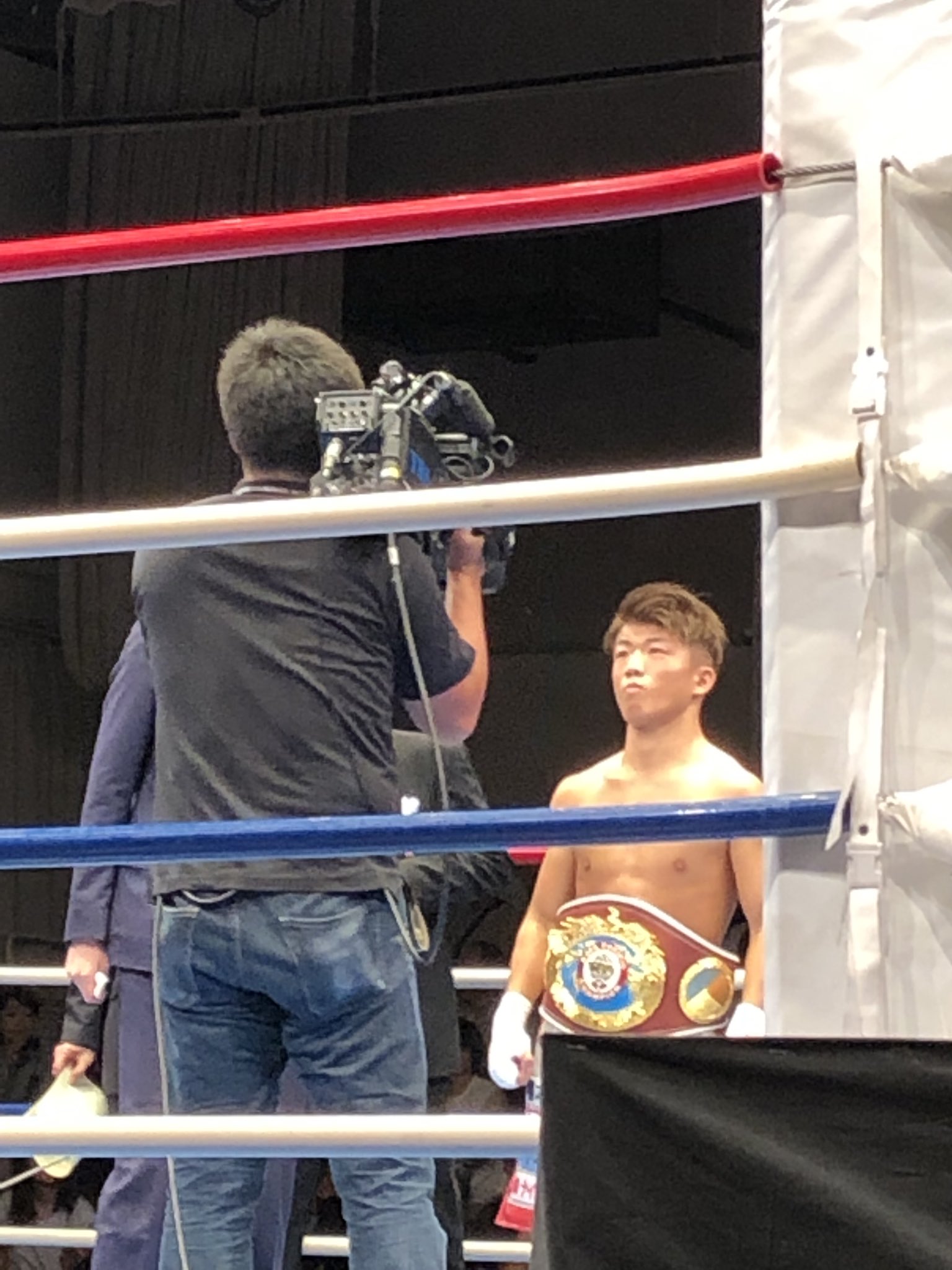 ラフ コントロール重岡 親戚の重岡銀次郎がwboのアジアチャンピオンになりました デビュー10ヶ月らしいです 皆さま これから応援さしてください あー嬉しい おめでとう銀次郎 ラフ コントロール重岡 親戚の重岡銀次郎がwboのアジアチャンピオンになりました デビュー10ヶ月らしいです 皆さま これから応援さしてください あー嬉しい おめでとう銀次郎