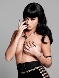 erotkmusic's tweet photo. Kate Perry nuda e sexy tra le note.... https://t.co/W8HWQ2wKgJ