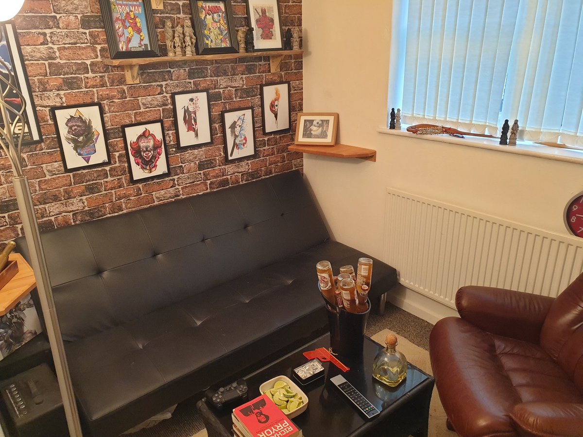 redlionpicture's tweet photo. We are nearly ready to get going......

#podcast #RLPodcast #Sol #beeroclock #NotRealMedia #LADSLADSLADS https://t.co/zd6hRaSKoQ