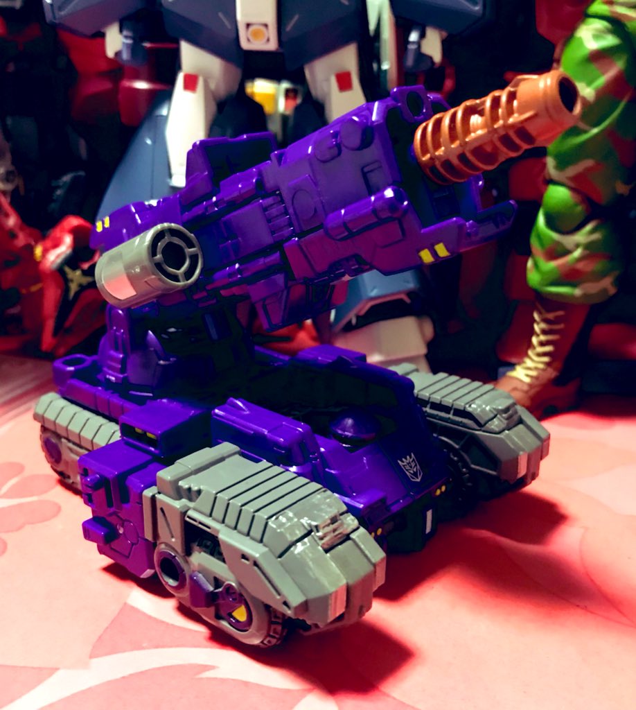 anryuu2012's tweet image. あ…ありのまま今起こった事を話すぜ!
おれはトランスフォーマーを買って来たと思ったらムゲンバインだった
な…何を言っているのか解らねーと思うが俺も何を買ったのか頭がどうにかなりそうだった…食玩だとか1発変形だとかそんなチャチなもんじゃあ断じてねえもっと恐ろしい組替えを味わったぜ…