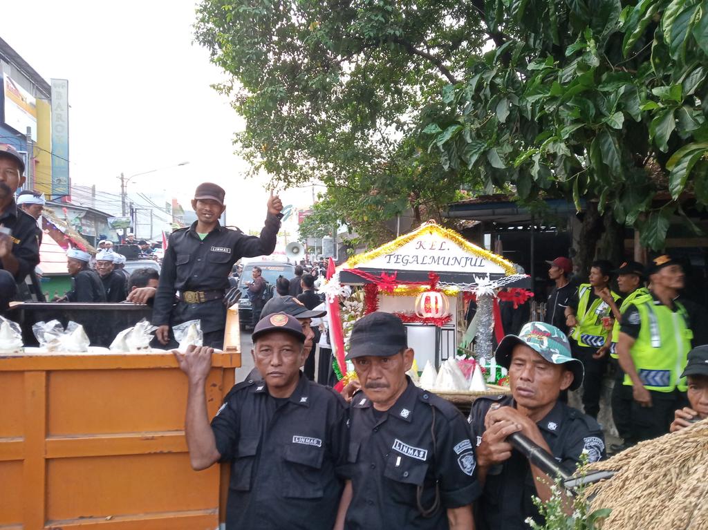 RikySantika's tweet photo. Bagea milangkala #HutPurwakarta https://t.co/ubF8vhubr8