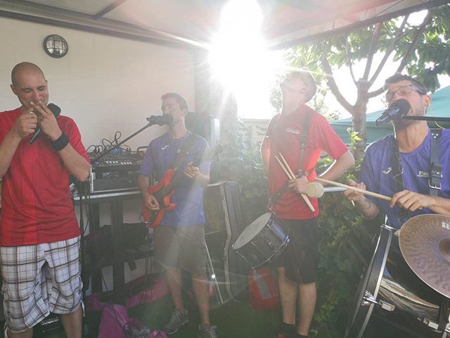 Buenos y frescos días chavalada. Hoy estaremos dando guerra en el en vermut de Matabuena (Segovia) de 13 a 16 h. @matabuena_comision y luego por la tarde, a eso de las 20:30 h., en Bernuy de Porreros (Segovia) con nuestros encierros infantiles. ¡OS ESPER… ift.tt/2YrR6hb