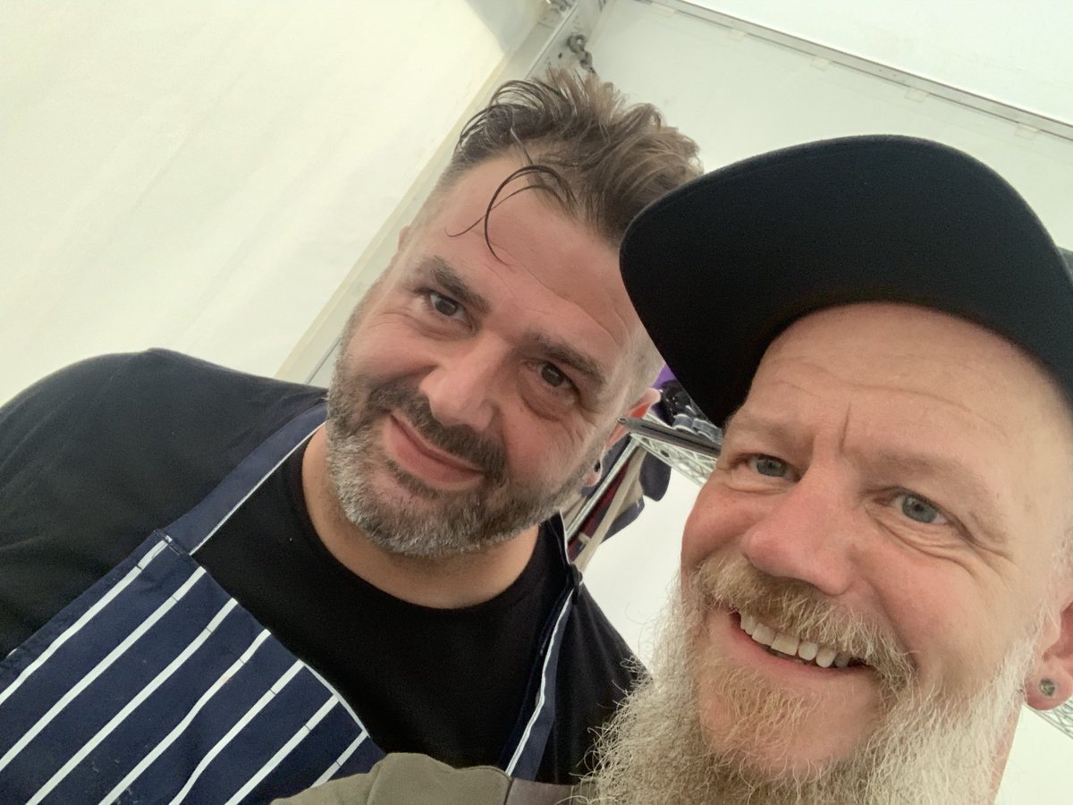 Christopher Burt tweet media