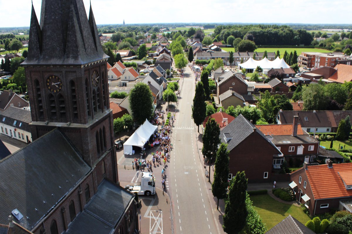 Nog 7 dagen....<a href="/TourDoospel/">Global Food Group - Tour d'Oospel</a> 2019. KNWU Elite / Beloften kunnen zich nog inschrijven voor het snelle en gezellige rondje Ospel!! <a href="/LAnthonise/">Lieven Anthonise</a> <a href="/Kelvinbakx/">Kelvin bakx</a> @JeffDoornbusch @AronBosman <a href="/CarloFCesar/">Carlo</a> <a href="/rubenhoogland/">Ruben Hoogland</a> kom 03-08 eens knallen en vervolgens sfeer proeven tijdens ons event!!