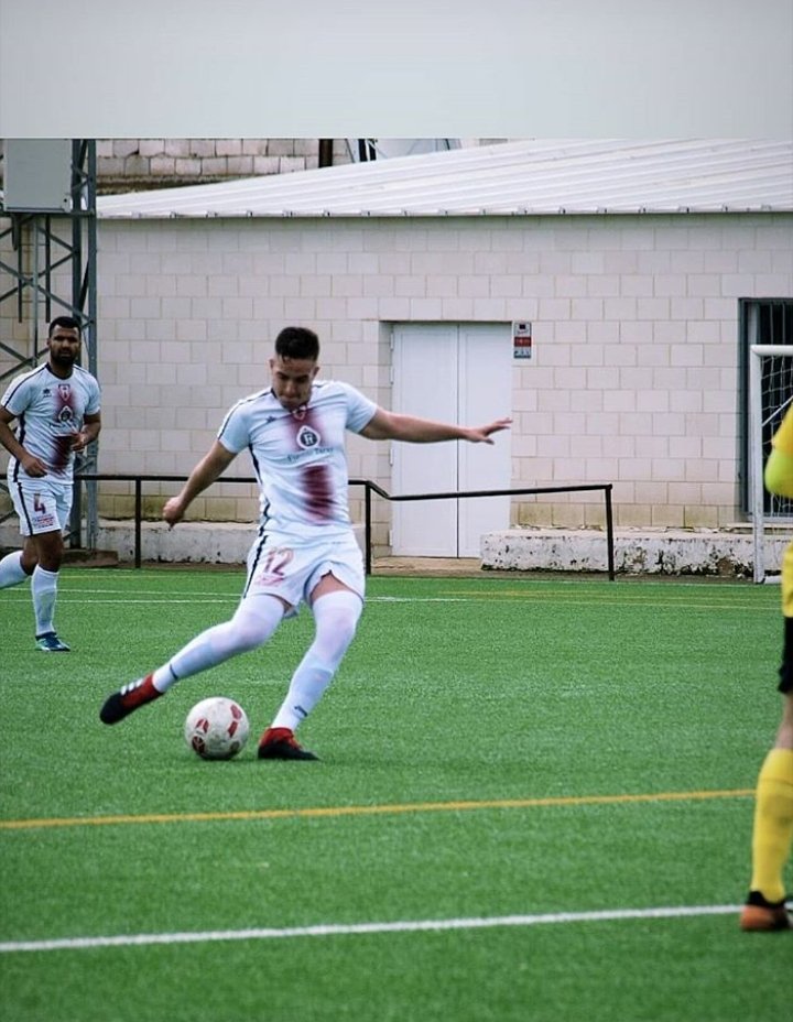 RENOVACION

DAVID GIVICA renueva por el ATLETICO TERESIANO y formara parte del proyecto 2019/2020
Aporta juventud pudiendo jugar de central y de mediocentro dando gran equilibrio al equipo.
Suerte en la temporada.