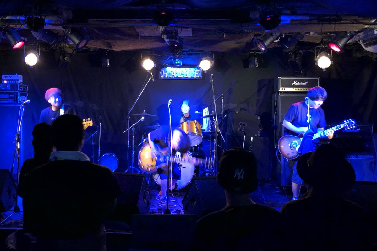 namickey_30's tweet photo. るんるんベンチ
#鶴ヶ島HALLE
#鶴ROCK https://t.co/4GCxsyYtsB