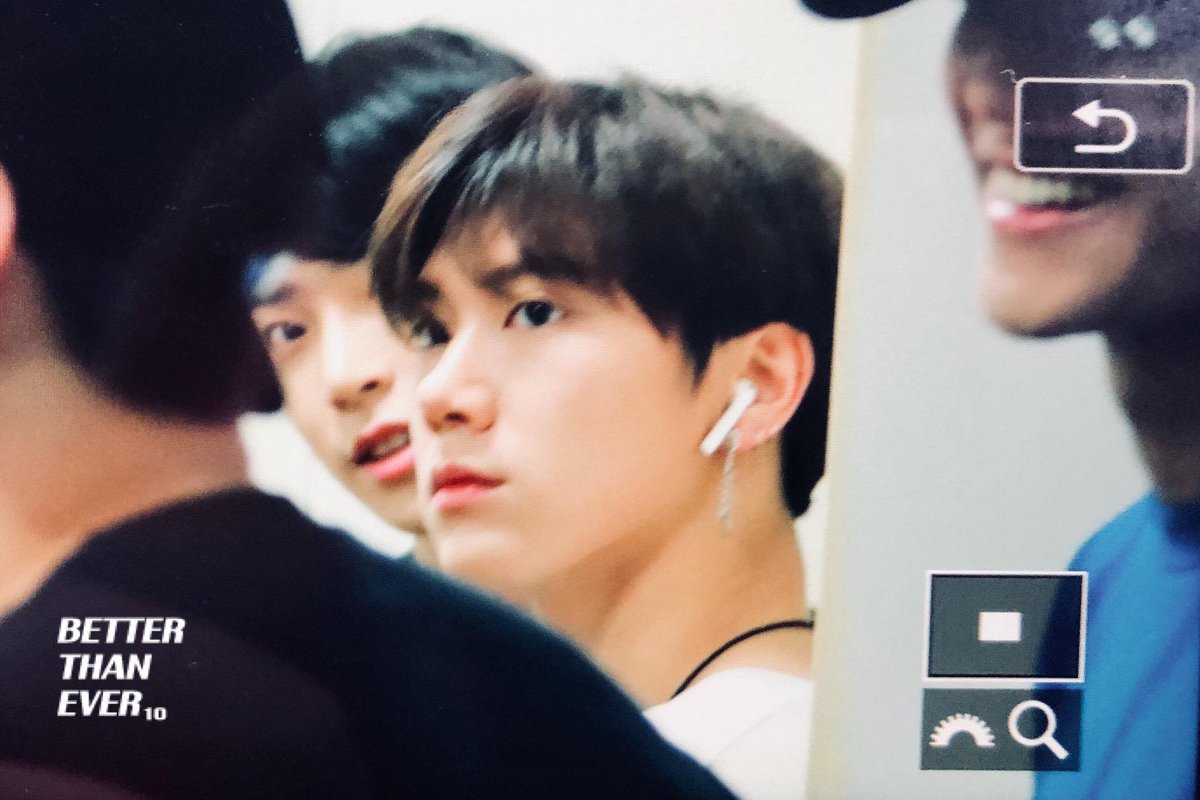 มองขนาดนี้แล้วนะเตนล์...

[194/195/196/197.jpg] #DOTEN #도텐 #ドテン #진구즈 #โดเตนล์ #貂疼