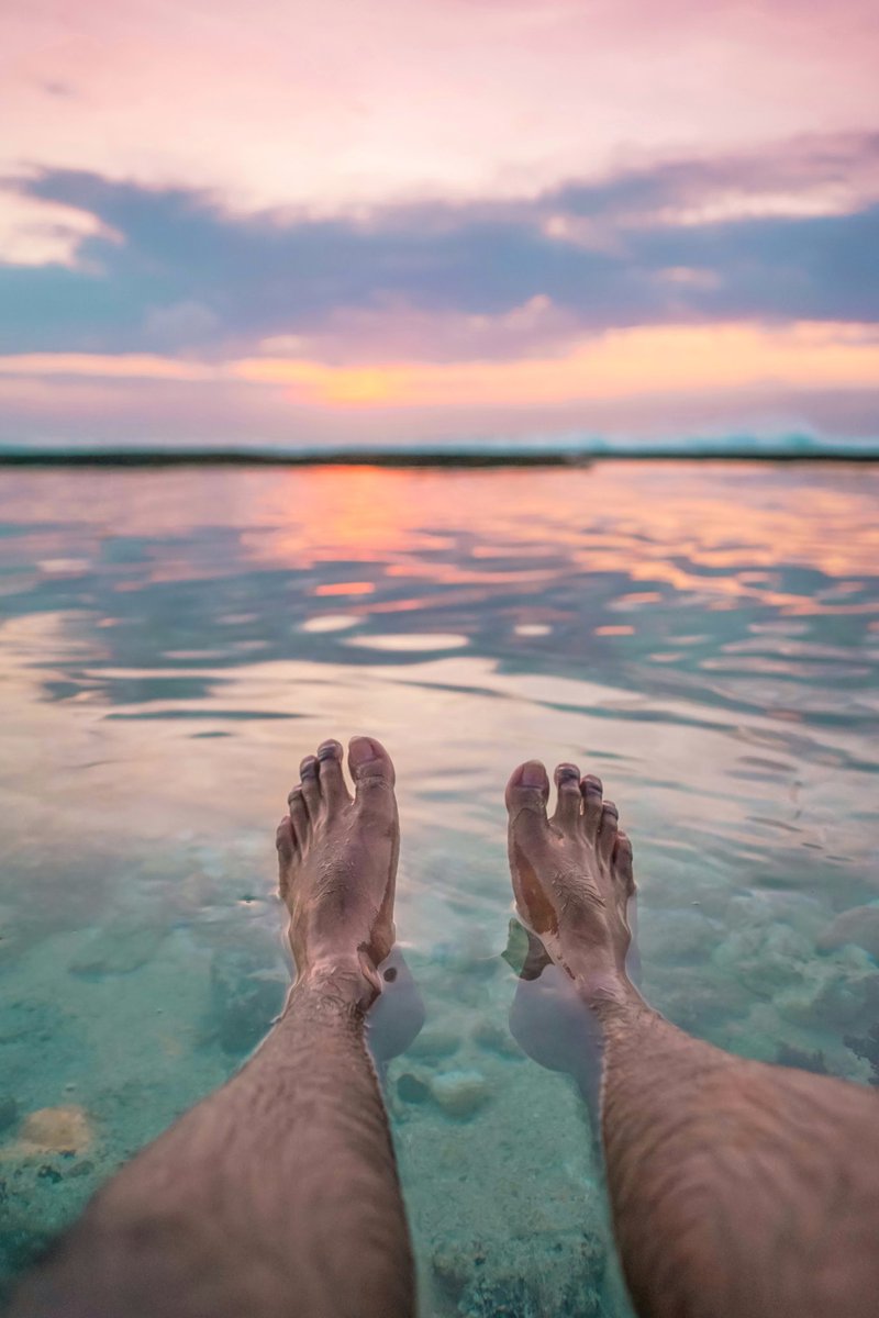 GIVEAWAY PRESET BARU!

besok kan preset baru gue rilis, dan seperti biasa, giveawayin duluu~

cukup RT dan like postingan ini. 20 orang beruntung bakal gue pilih random buat menangin 1 preset pack gue yg isinya ada 16 tone ini. 2 tone di bawah ini contoh presetnya ya

goodluck!!!