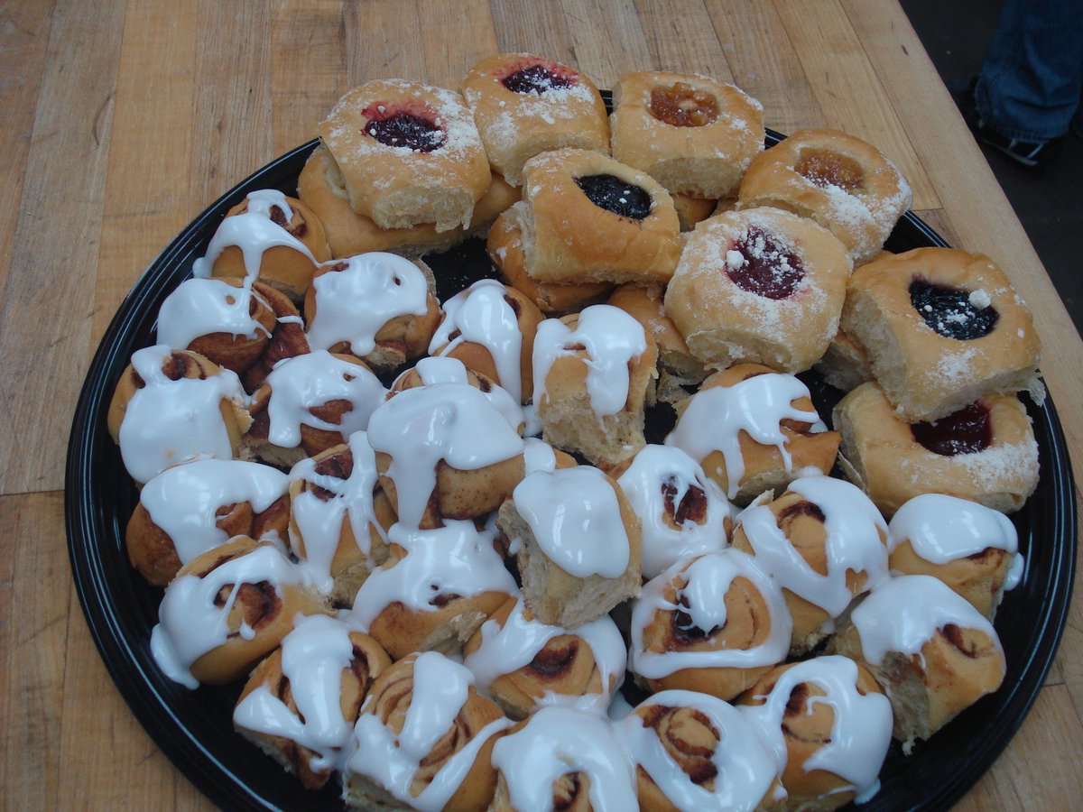 Muffins make it acceptable to eat cake for breakfast! Try one of these delicious flavors: chocolate, blueberry, banana nut, cranberry nut and glorious morning.