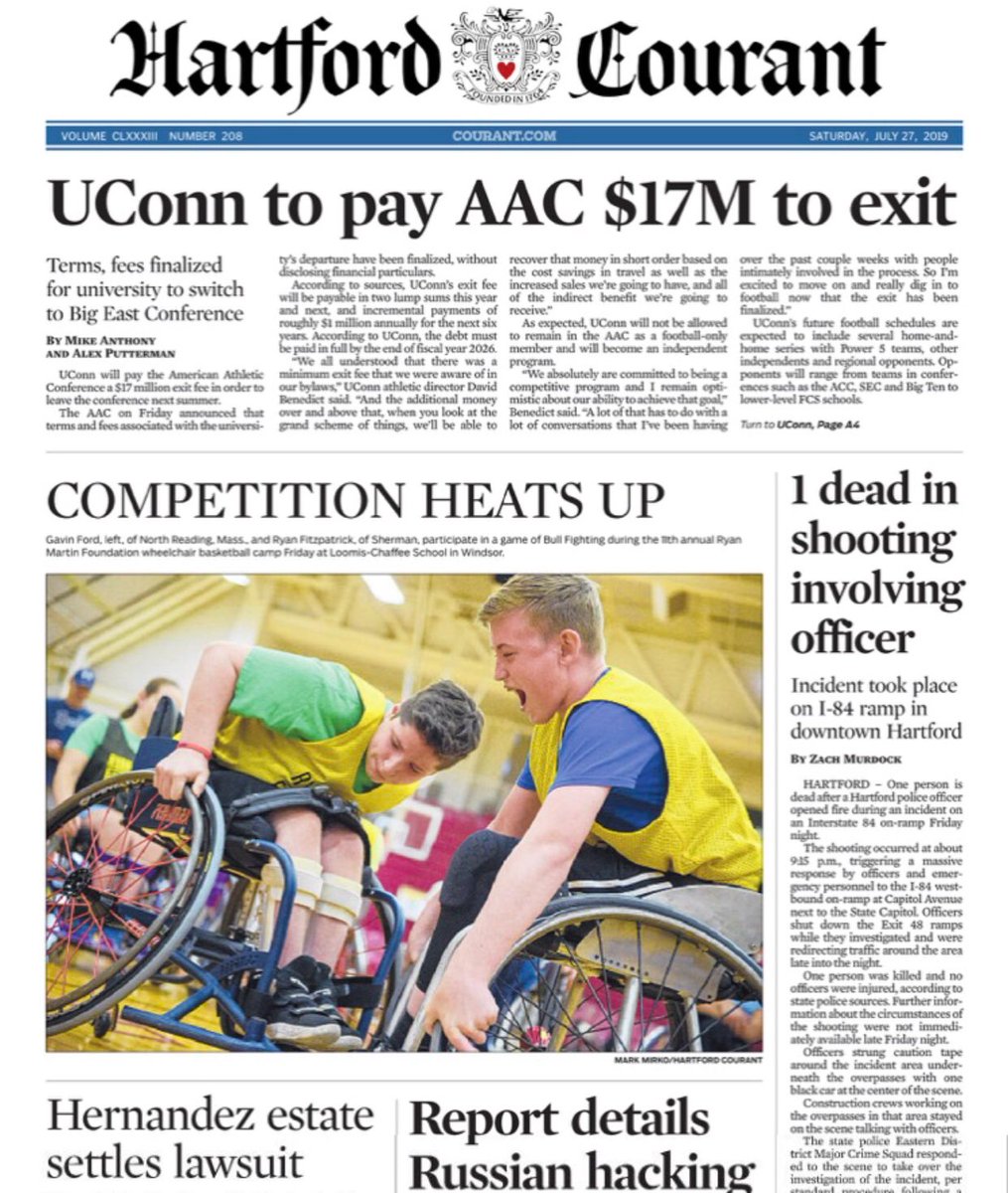 RyanMartin06's tweet image. Thanks to the @hartfordcourant for capturing this shot on the passion of the athletes on the last day of #RMF Camp presented by the #21stCenturyTollandFund/KevinOllieCharityClassic! @ryan_martin_foundation @rjfitz13 @gavinford7 #GrowTheGame