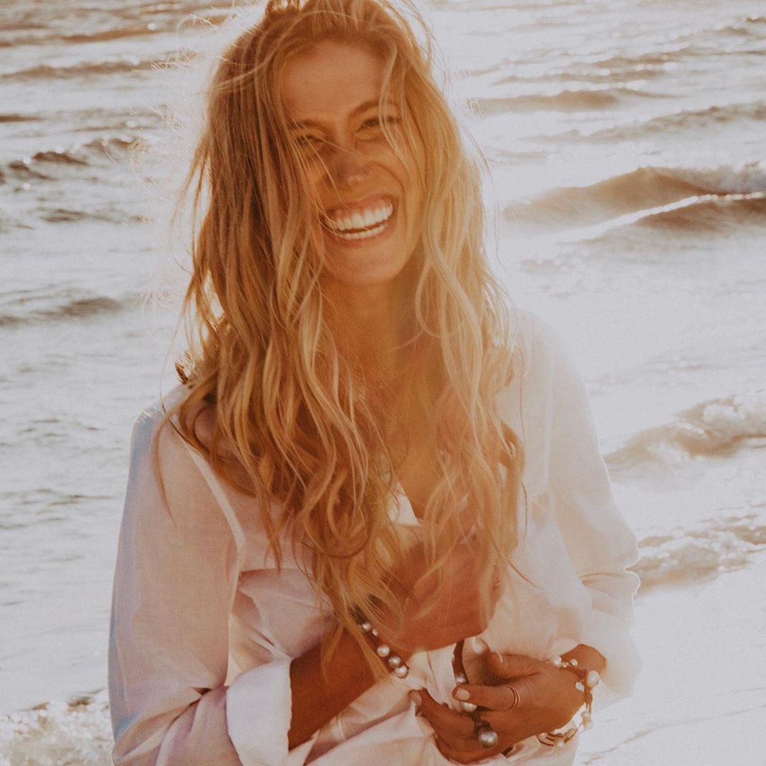 So That Girl is sitting at number 8 on the Breakout Country playlist! 😍Thank you so much to <a href="/spotify/">Spotify</a> and all the listeners out there! ♥️🙏🏻