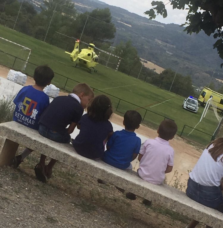 EsPsicologo's tweet photo. RT rezar por este ángel. Que la Virgen de @torreciudad_org  interceda por su pronta recuperación #Milagro https://t.co/UOK2M3tmxI