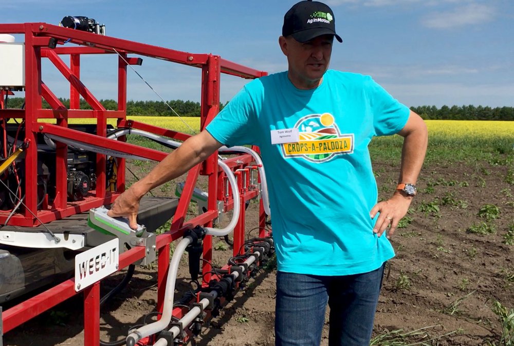 VIDEO: Tom Wolf <a href="/nozzle_guy/">Tom Wolf</a> of Sprayers 101 explains at@CROPSAPALOOZA how the spot sprayer WEEDit targets individual weeds and can offer farmers cost savings on herbicides. ow.ly/6TBD50vcNbs #weeds #crops