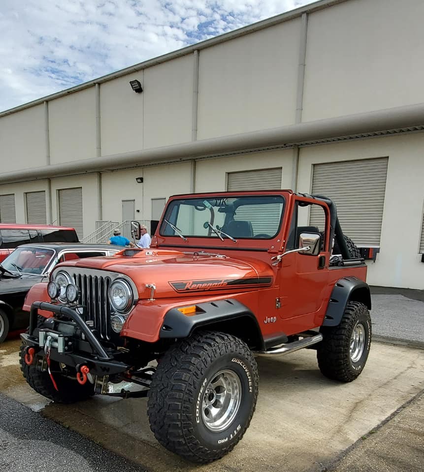DrChrisR's tweet photo. #CJ7Jeeper #JeepLife #TampaJeepKrewe #THEJeepMafia #Jeep #FordMuscleJP #jwok_714 – A PERFECT Florida Jeep day before the storms arrive!!! 🇺🇸🇺🇸🏁🤟 https://t.co/VXXT7wKkhI