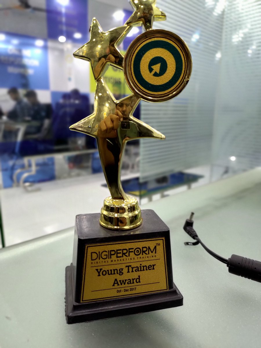 Amittiwarin's tweet image. #DigitalMarketing 
#digiperform 
#asus6z