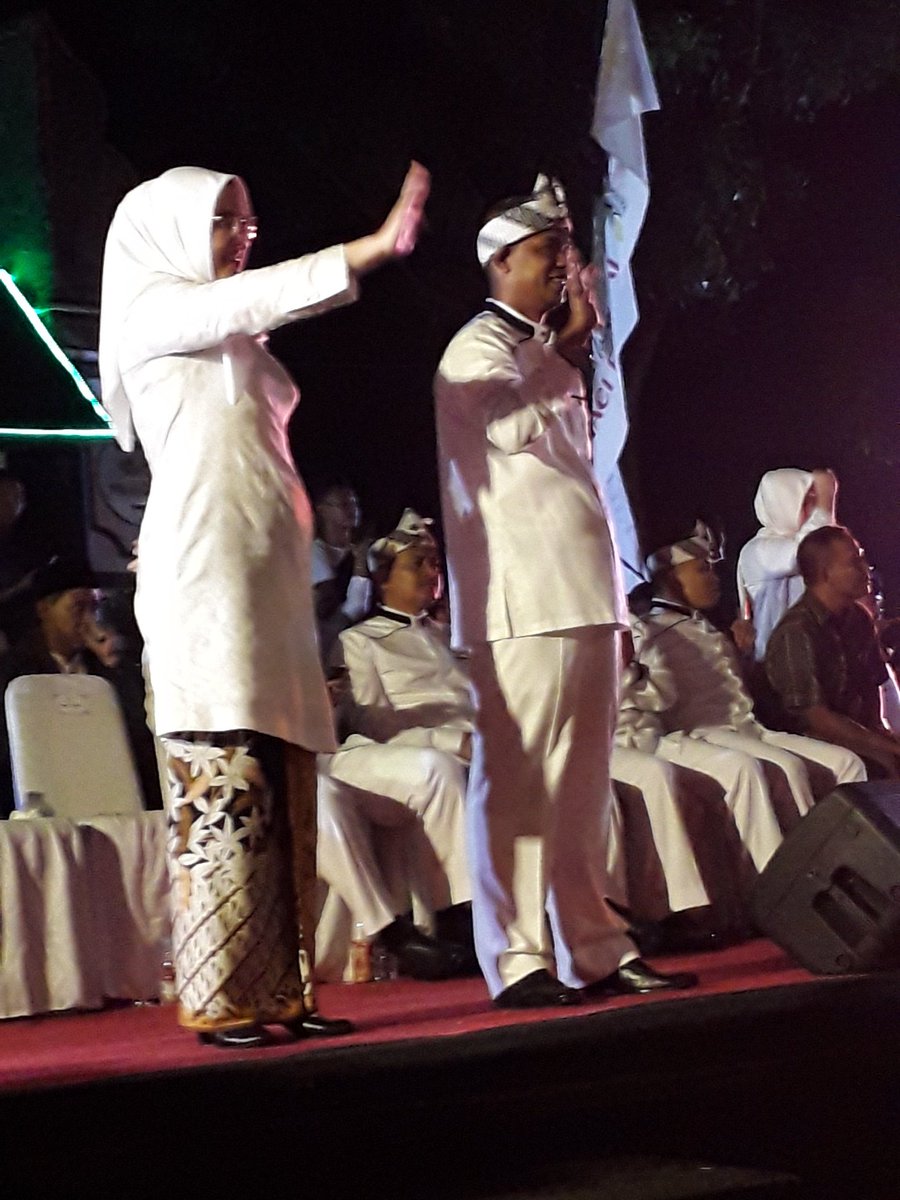 mohammad_yana's tweet photo. Purwakarta Punya Cerita
@ratna_anne @RSBA_Pwk @DiskominfoPWK @mfirda_us 
#HUTPurwakarta https://t.co/eWSBGLJuvq