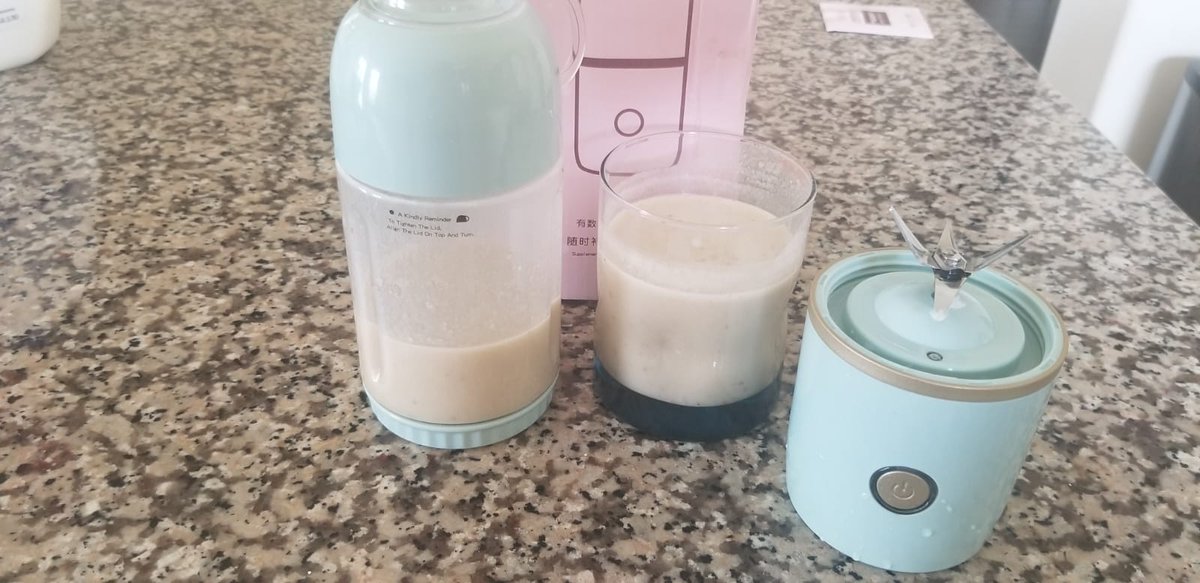 inthepresentmom's tweet photo. #mchatte #portableblender #usbpowered #safetouse
@amazon check it out

https://t.co/0NFE4SIrOh https://t.co/XshesprCTm