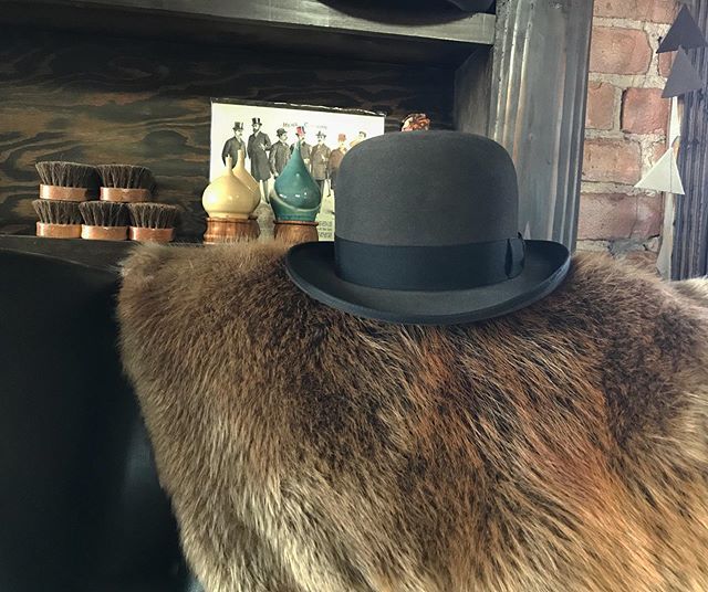 tattonbaird's tweet photo. The first Hard Hat...
.
.
#tattonbaird #theclassics #contrast #derby # https://t.co/YusIUss3WA https://t.co/uXaIKVHArk