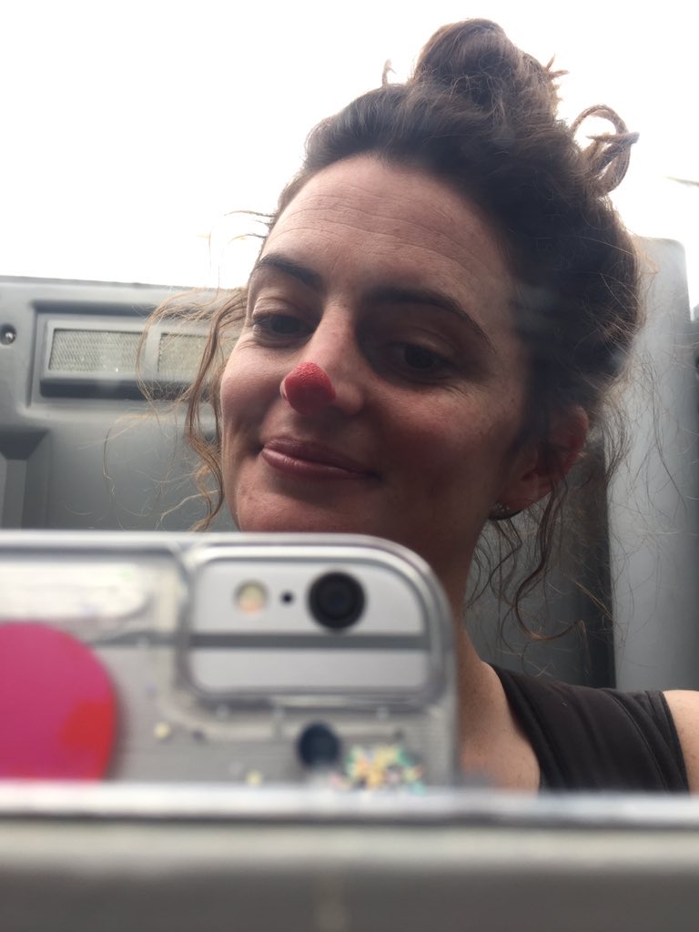 alicemarycooper's tweet photo. On the train heading home after 2 weeks on the road with my clown Fifi. We have had the great pleasure of performing #TheBeanCounter @LatitudeFest and @DeerShed to wonderful audiences/competitors. A few pics from tour life...#clownlife #beancounting #latitudefestival #DEERSHED10 https://t.co/XoTxy6feJW