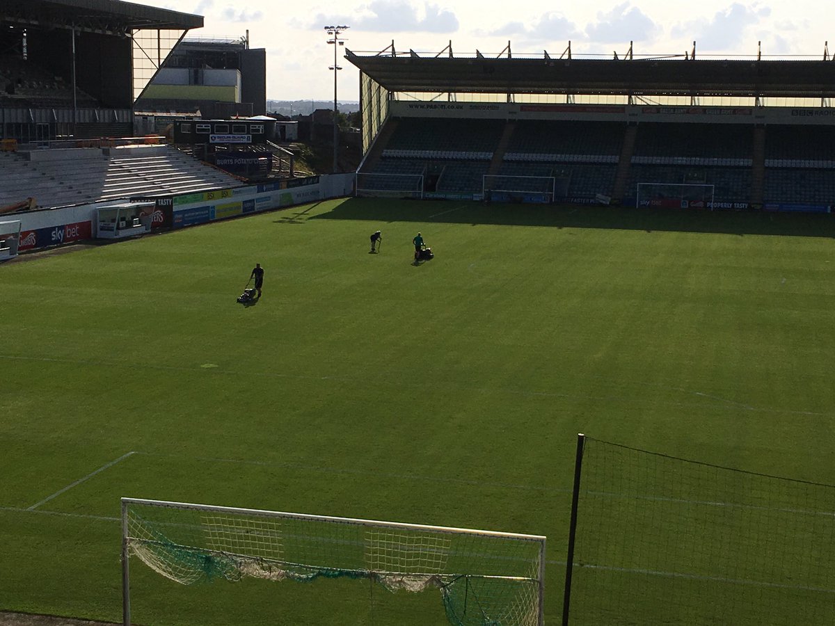 6.15pm and the Home Park groundstaff are still hard at work mowing the pitch. #pafc