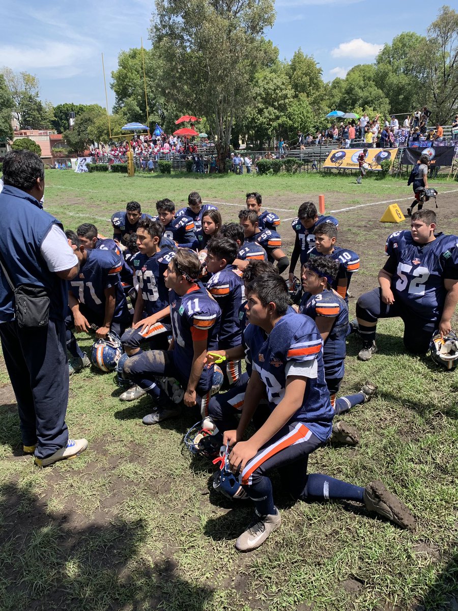 Vietnamitas_P9's tweet photo. Termina nuestro segundo juego de la 6ta jornada @OnefaMX #infantiles En nuestra categoría #infantilAAA @Vietnamitas_P9 0-27 @OficialBuhosIPN 
#goVIETS #goBIGblue #VIETS2019 💙🧡💥🔥🏈🔥💥🧡💙 https://t.co/gZDhjtkc8m