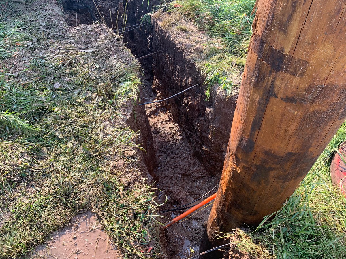 HawkDaylighting's tweet photo. Hydro excavated Pit around conduit to feed primary into Substation and primary trenching to pole.
#hawkconstruction #construction #vactor #vactorhxx  #vactormanufacturing #excavation #hydraulics #hawk #teamhawk #hawkcrew #gettingitdone #safedigging #hawktuff #truvac https://t.co/GL6AZCyvp5