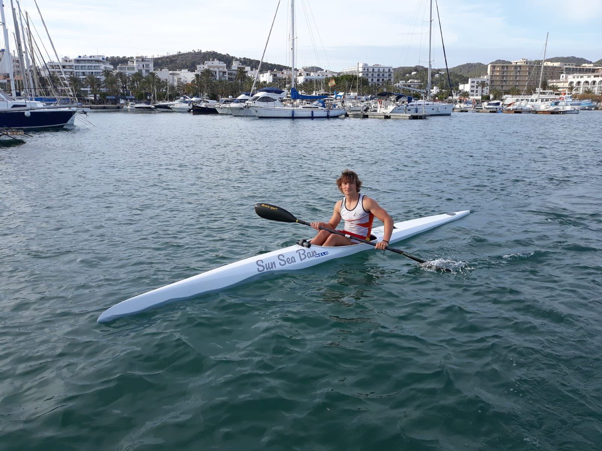 🚩El barco SunSeaBar gana el campeonato de España de 1000 mts pilotado por Bruno Garcia Arzberger.
💪¡Enhorabuena campeón!

🚩The SunSeaBar boat wins the 1000 meters Spanish championship piloted by Bruno Grace Arzberger.
💪Congratulations Champion!