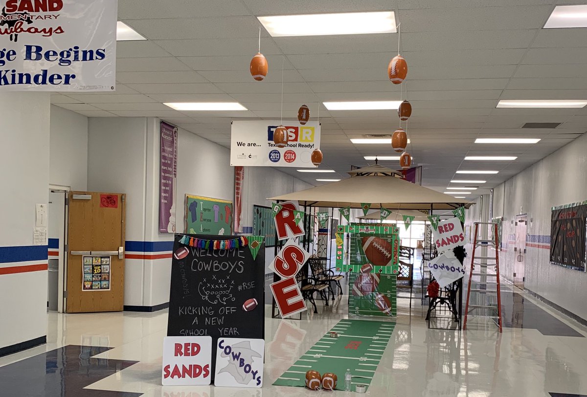 GRodriguez_SVE's tweet image. Ready for 19-20 school year!📚🍎🚌! #OGFT #CowboyStrong #RiseAsOne #WeAreClintISD