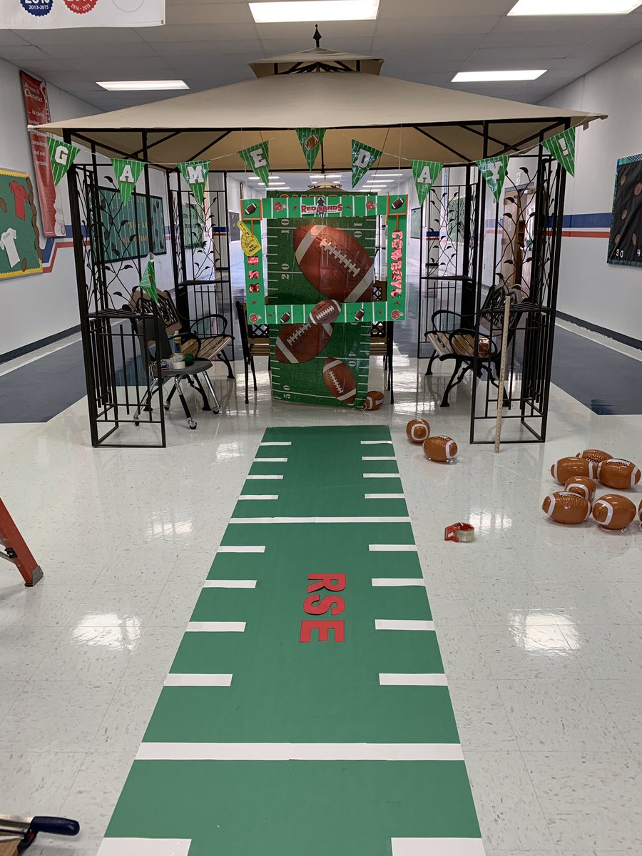 GRodriguez_SVE's tweet image. Ready for 19-20 school year!📚🍎🚌! #OGFT #CowboyStrong #RiseAsOne #WeAreClintISD