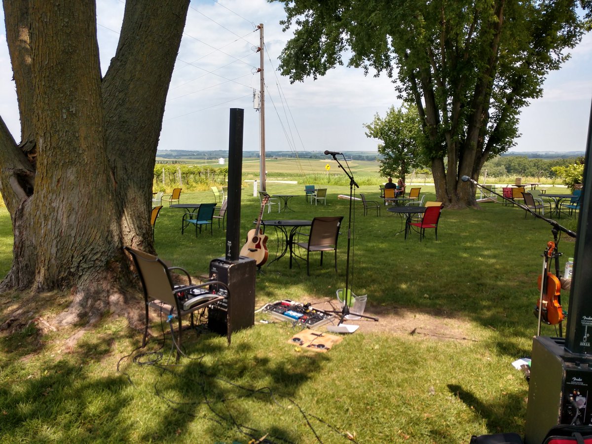 Our office for the afternoon <a href="/GalenaCellars/">Galena Cellars Vineyard & Winery</a> Winery before we head back to <a href="/frankodowds/">Frank O'Dowd</a> tonight! Come on out! We play here til 4, then 7-10:30ish at Frank O'Dowd's. #lovemyjob #hearthfireband #livemusic #frankodowds #galenacellars #galenaillinois