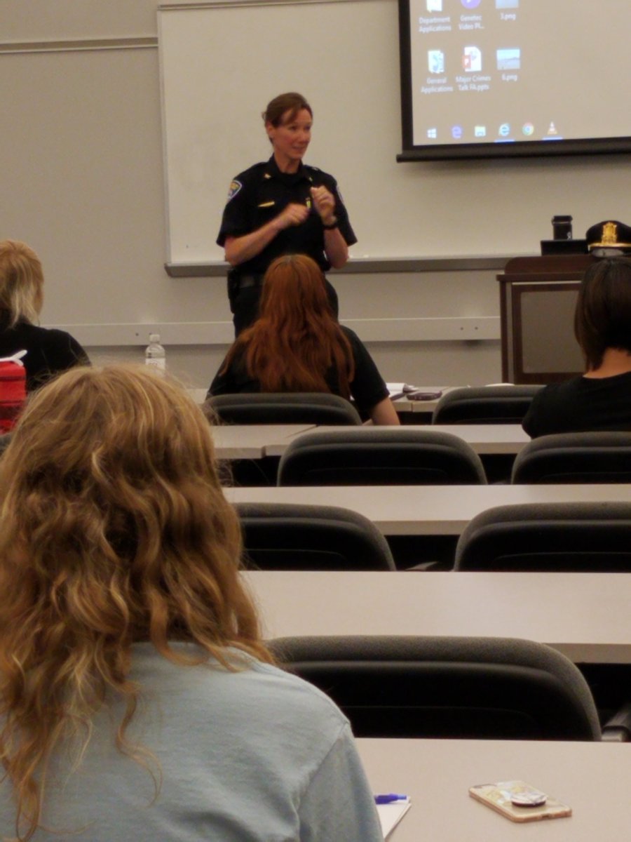 PrepRpd's tweet photo. Commander E. Correia speaking about her journey from patrol officer to Commander @RochesterNYPD https://t.co/tmFK6vryAa