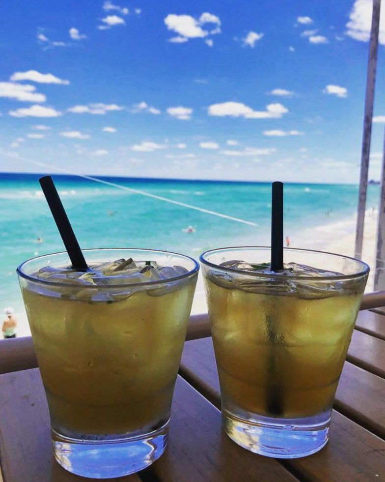 BeachBarNewport's tweet photo. If this isn't your Saturday view...

You are SLACKIN' 🌅
🐡🐡🐡 https://t.co/KTKfea8SPr