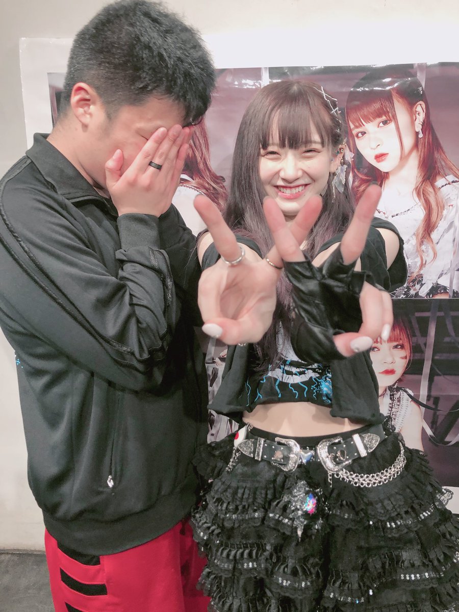 bite_yuta09's tweet photo. めちゃくちゃ楽しかった…
ありがとう…
お疲れ様でした…
#RTLT2019
#雷ニ乗ル
#LADYBABY https://t.co/EcVgA3IW1u