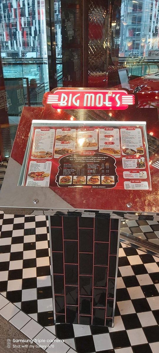 SamLDerry's tweet photo. #BigMoesDiner #AmericanDiner #WemblyPark #London https://t.co/uwFBjnCRum