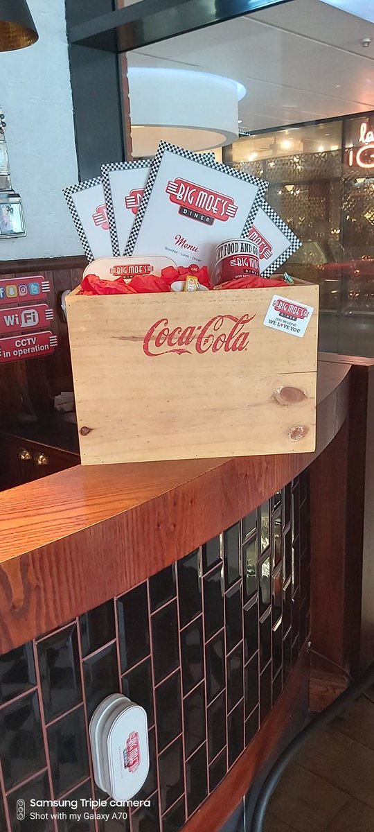 SamLDerry's tweet photo. #BigMoesDiner #AmericanDiner #WemblyPark #London https://t.co/uwFBjnCRum