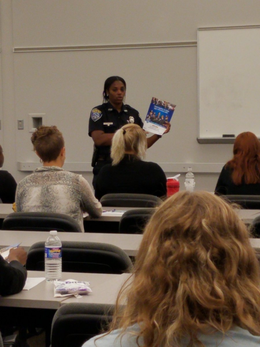 PrepRpd's tweet photo. Officer C. Wilson speaking on recruitment within RPD @RochesterNYPD https://t.co/3NpIqDfyyP