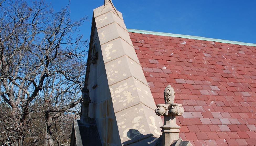 Why Microcotta and not Terracotta? Microcotta is a composite product currently with a 30+ year track record but is based on material performance of 100+ years. Glaze failure is only true of Terracotta, even as early as 3-6 years.