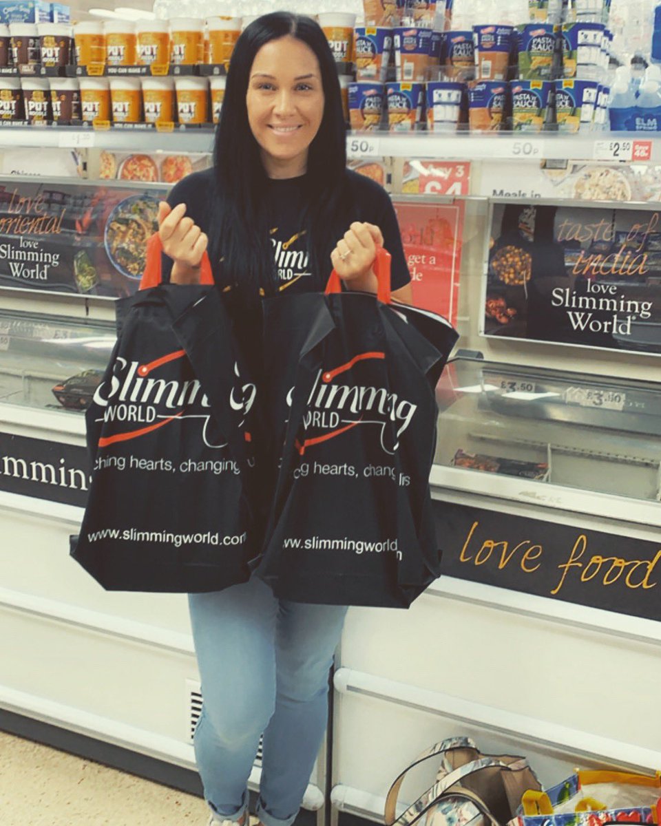 EmilyFlintSW's tweet image. I’m at Flint Iceland today offering the chance to win #freemembership to my group! Come say hello 🥰 #slimmingworld #flintslimmingworld
