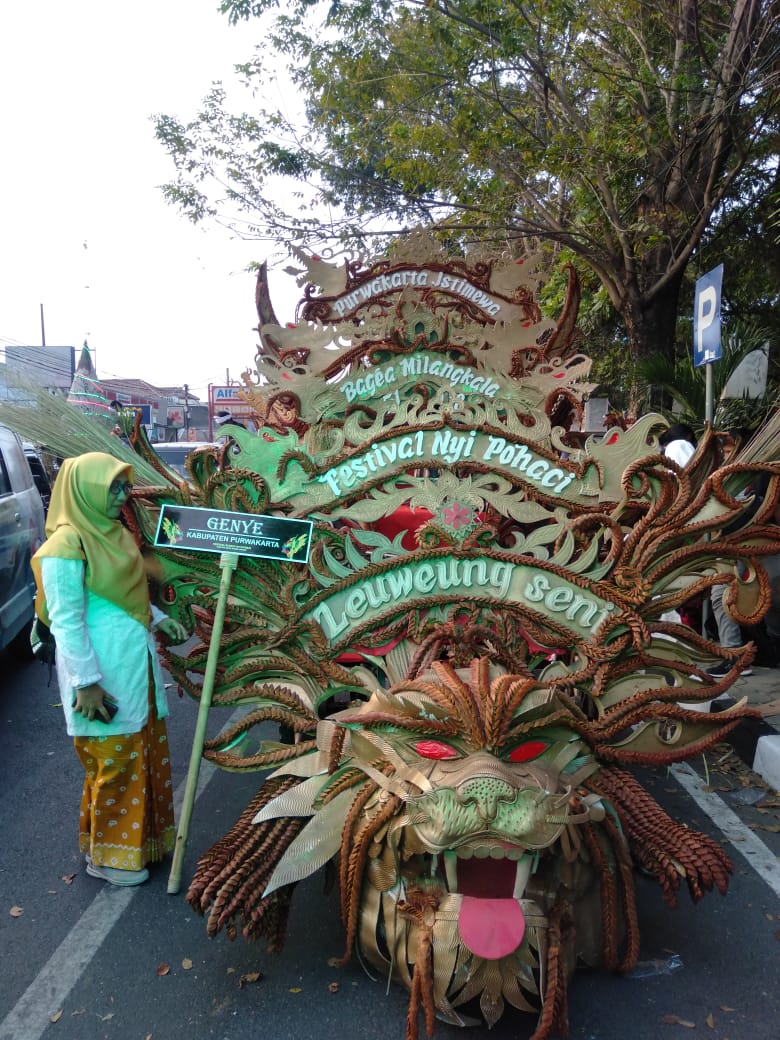 malfinafif's tweet photo. Ayoo Purwakarta lagi bagi-bagi pulsa 50.000 bagi 50 pemenang. Dengan cara posting di sosial media kalian tentang kegiatan HUT kab Purwakarta ke 51 dan HUT kota Purwakarta ke 188 dengan cara memberikan hastage #HUTPurwakarta https://t.co/Wa2AovuvJI