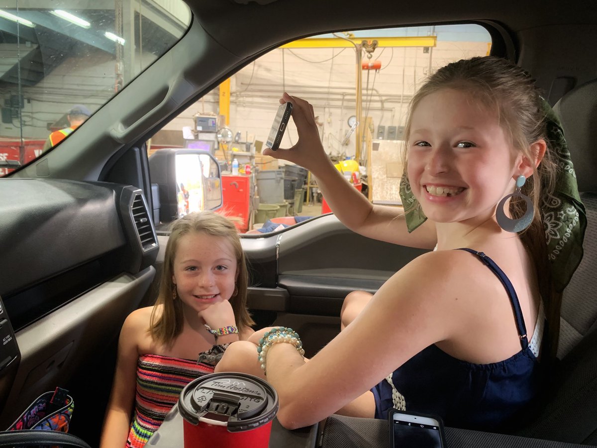 msmelanielavery's tweet photo. part 2 of our #SummerCareProject ... is all about recycling w/ a trip to the scrap metal yard #SummerEcoProject #Recycling #ScrapMetalArt - LOL reminds us of Wall-E #Zubick #CrushedCubeCars https://t.co/cUuYaZtuk7
