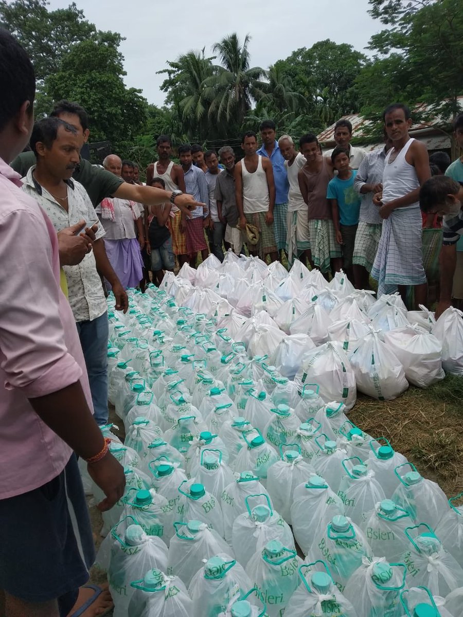 IndianOil_East's tweet photo. Flood relief by IndianOil AOD State Office employees covering three villages of Mayong Block of Morigaon District of Assam.#IndianOilCares https://t.co/cMHZIH1SZ3